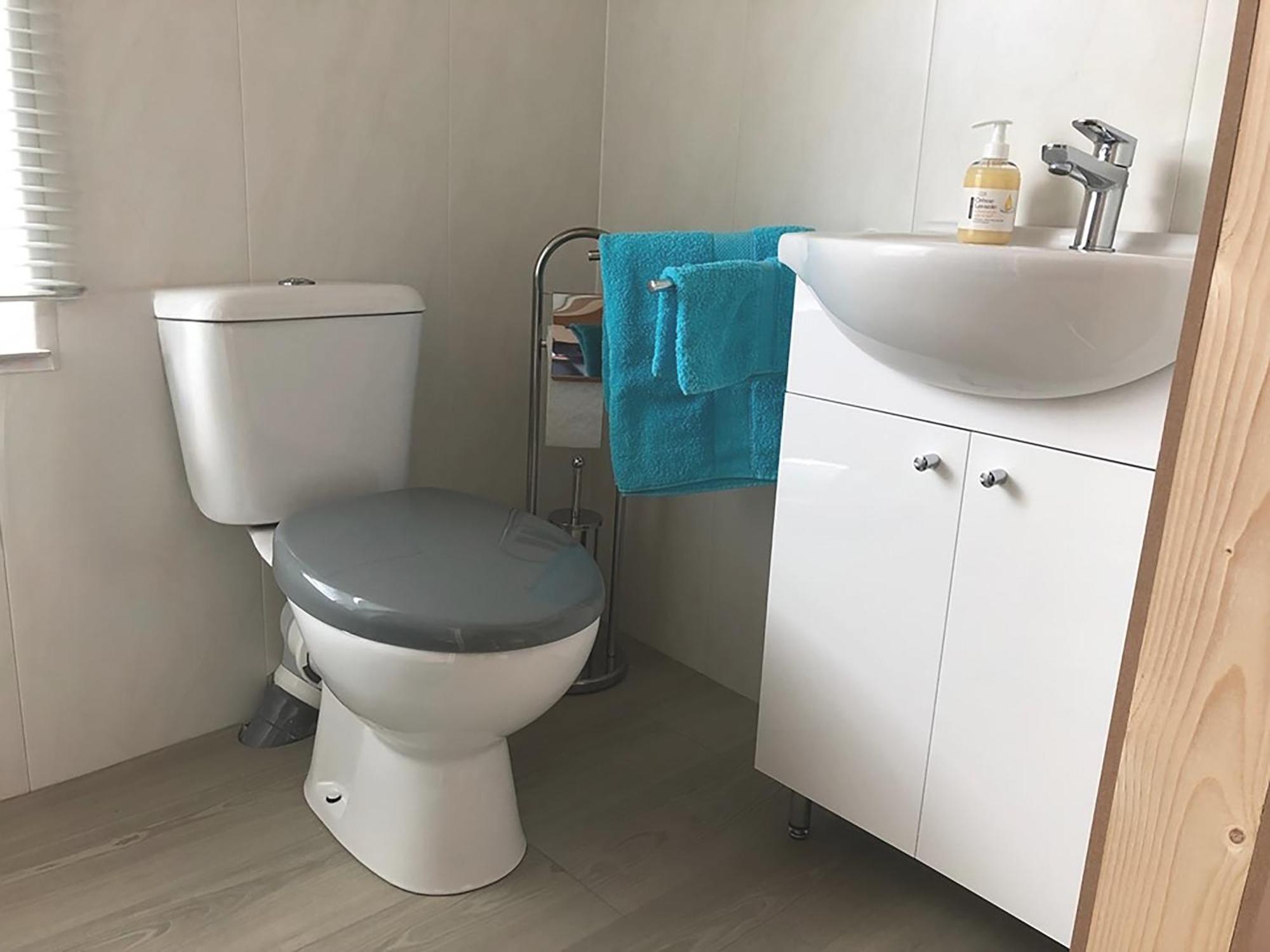L'Eden Carolo - Netflix, Wi-Fi, 10Min Aeroport, Parking Gratuit Apartment Dampremy Bagian luar foto